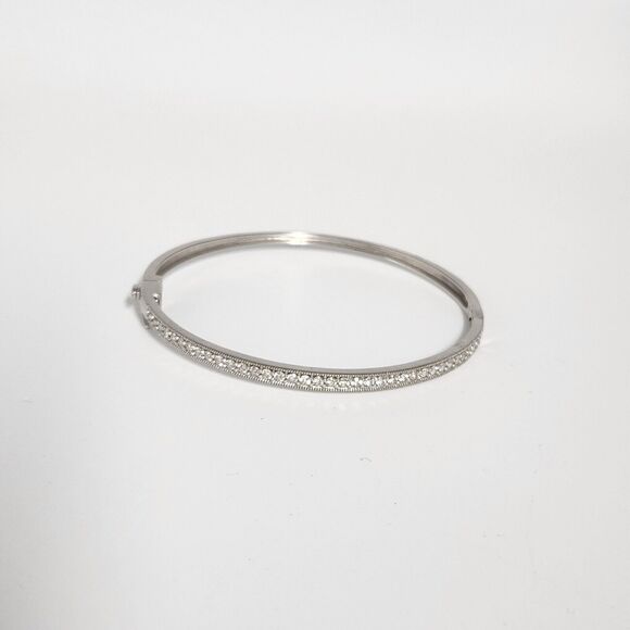 Elegant 14k White Gold Diamonds Bangle Bracelet - Picture 3 of 11